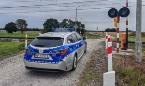 zdjęcie: krapkowiccy policjanci podczas działań